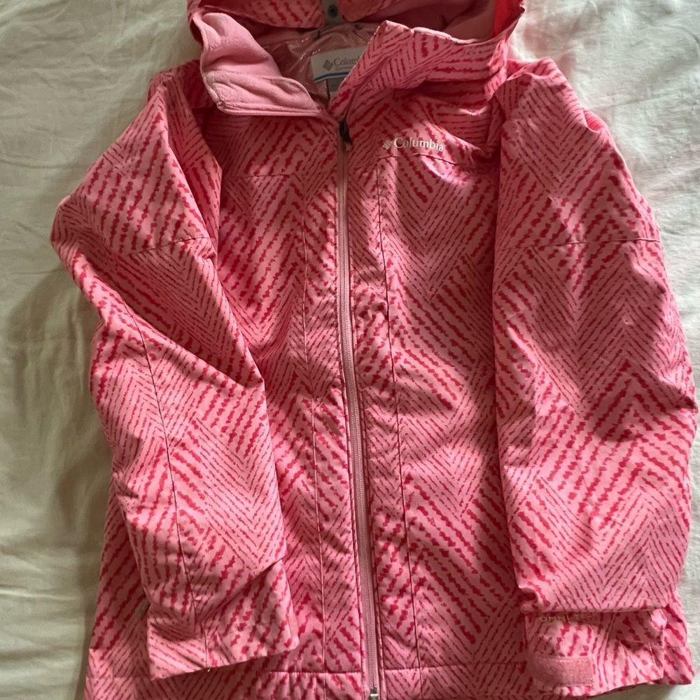 Columbia lightweight Pink Patterned Jacket - Picture 2 of 9